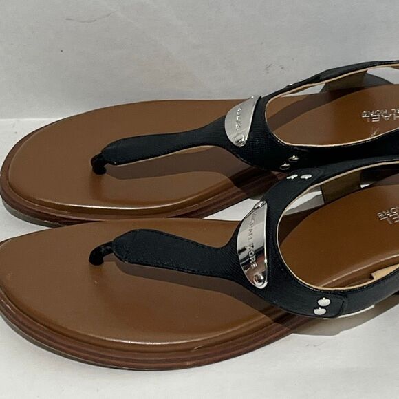 MICHAEL Michael Kors Women's Black MK Plate Thong Flat Sandals Size 6.5M - Picture 4 of 11